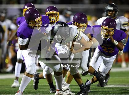 Thumbnail 1 in Lynwood vs. Firebaugh (Lynwood City Classic) photogallery.