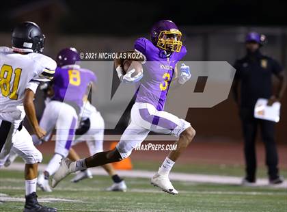 Thumbnail 3 in Lynwood vs. Firebaugh (Lynwood City Classic) photogallery.