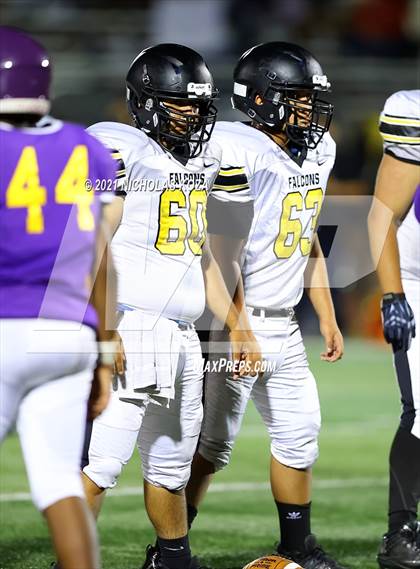 Thumbnail 3 in Lynwood vs. Firebaugh (Lynwood City Classic) photogallery.