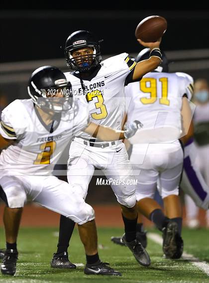 Thumbnail 1 in Lynwood vs. Firebaugh (Lynwood City Classic) photogallery.