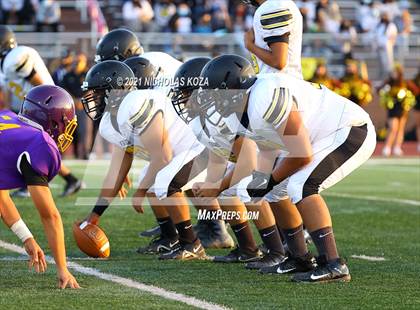 Thumbnail 2 in Lynwood vs. Firebaugh (Lynwood City Classic) photogallery.