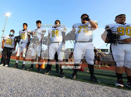 Thumbnail 3 in Lynwood vs. Firebaugh (Lynwood City Classic) photogallery.