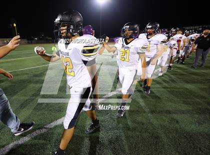 Thumbnail 3 in Lynwood vs. Firebaugh (Lynwood City Classic) photogallery.