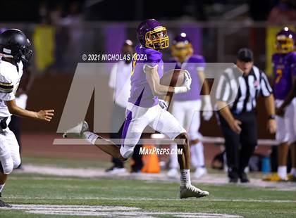Thumbnail 1 in Lynwood vs. Firebaugh (Lynwood City Classic) photogallery.