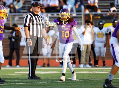 Thumbnail 1 in Lynwood vs. Firebaugh (Lynwood City Classic) photogallery.