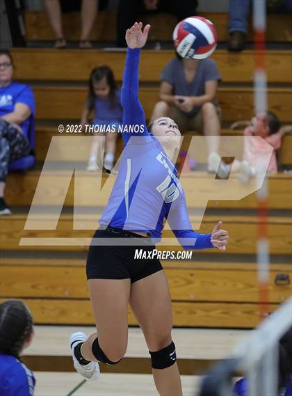 Thumbnail 3 in Wheeler @ Lyman Memorial photogallery.