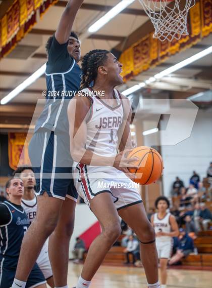 Thumbnail 3 in JSerra Catholic vs. Eastside Catholic (Torrey Pines Holiday Classic) photogallery.