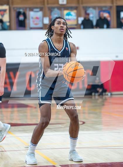 Thumbnail 3 in JSerra Catholic vs. Eastside Catholic (Torrey Pines Holiday Classic) photogallery.