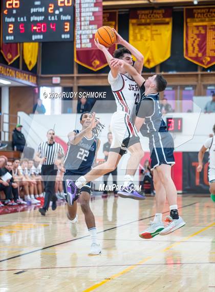Thumbnail 3 in JSerra Catholic vs. Eastside Catholic (Torrey Pines Holiday Classic) photogallery.