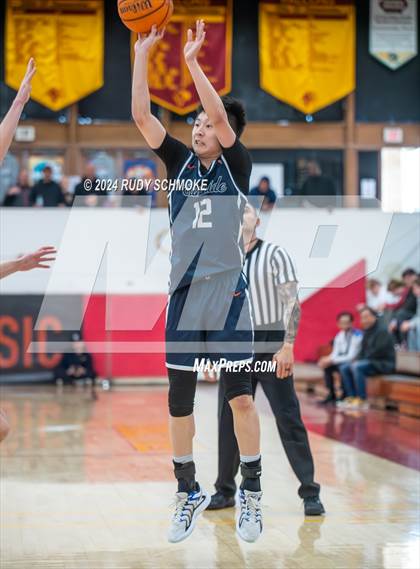 Thumbnail 2 in JSerra Catholic vs. Eastside Catholic (Torrey Pines Holiday Classic) photogallery.