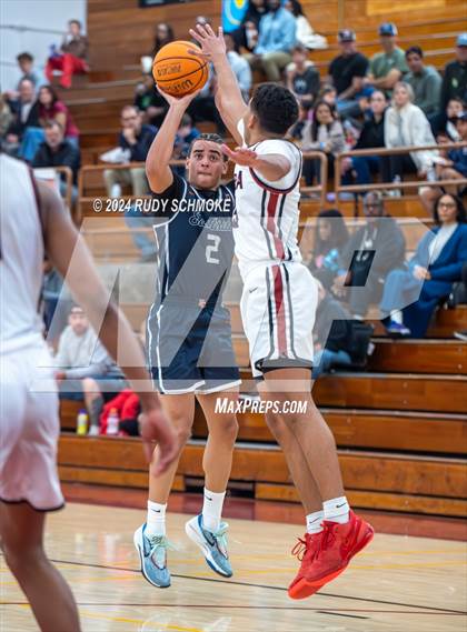 Thumbnail 3 in JSerra Catholic vs. Eastside Catholic (Torrey Pines Holiday Classic) photogallery.