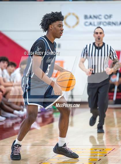 Thumbnail 2 in JSerra Catholic vs. Eastside Catholic (Torrey Pines Holiday Classic) photogallery.