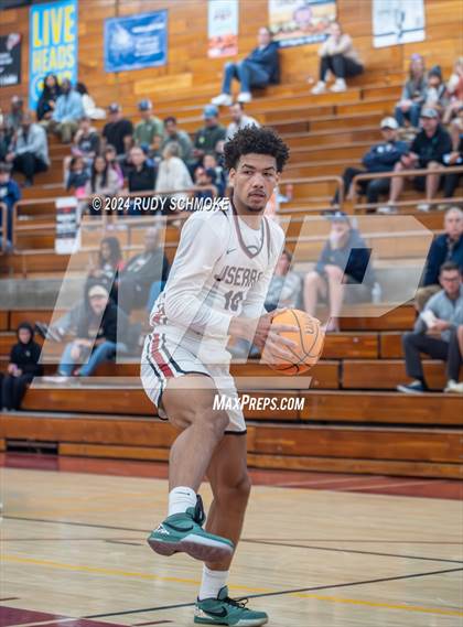 Thumbnail 3 in JSerra Catholic vs. Eastside Catholic (Torrey Pines Holiday Classic) photogallery.