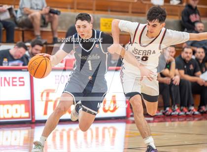 Thumbnail 2 in JSerra Catholic vs. Eastside Catholic (Torrey Pines Holiday Classic) photogallery.