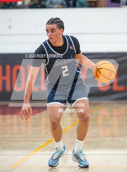 Thumbnail 1 in JSerra Catholic vs. Eastside Catholic (Torrey Pines Holiday Classic) photogallery.