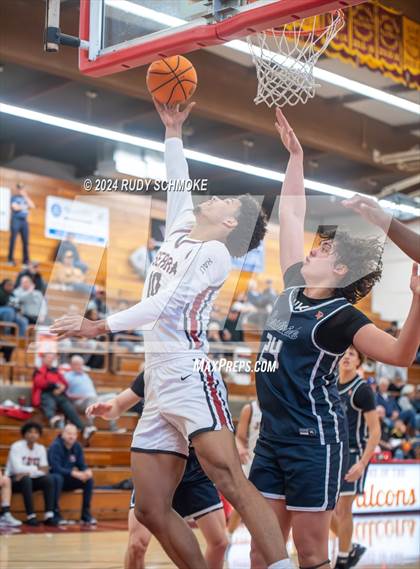 Thumbnail 3 in JSerra Catholic vs. Eastside Catholic (Torrey Pines Holiday Classic) photogallery.