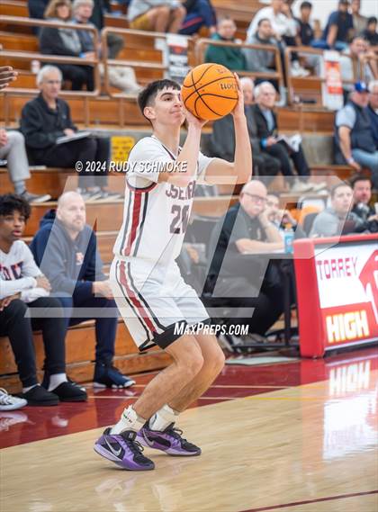 Thumbnail 2 in JSerra Catholic vs. Eastside Catholic (Torrey Pines Holiday Classic) photogallery.