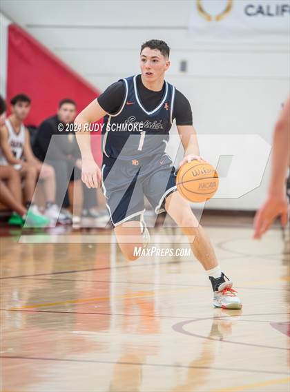 Thumbnail 3 in JSerra Catholic vs. Eastside Catholic (Torrey Pines Holiday Classic) photogallery.
