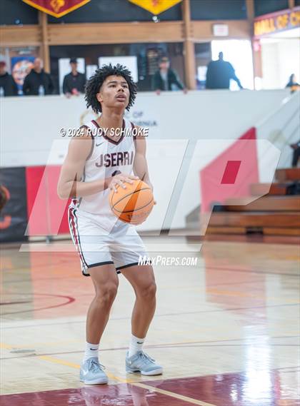 Thumbnail 1 in JSerra Catholic vs. Eastside Catholic (Torrey Pines Holiday Classic) photogallery.