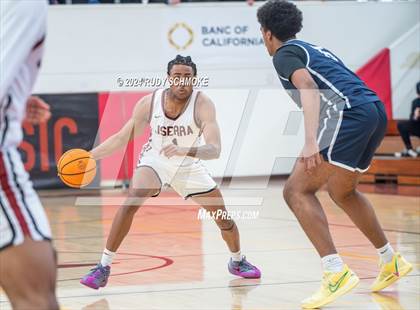 Thumbnail 3 in JSerra Catholic vs. Eastside Catholic (Torrey Pines Holiday Classic) photogallery.
