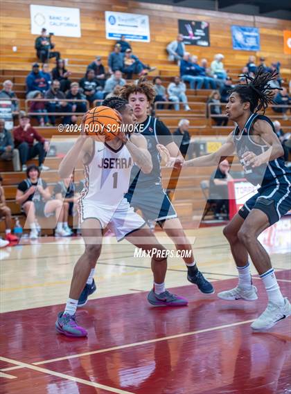 Thumbnail 3 in JSerra Catholic vs. Eastside Catholic (Torrey Pines Holiday Classic) photogallery.