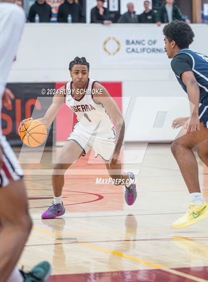 Thumbnail 1 in JSerra Catholic vs. Eastside Catholic (Torrey Pines Holiday Classic) photogallery.