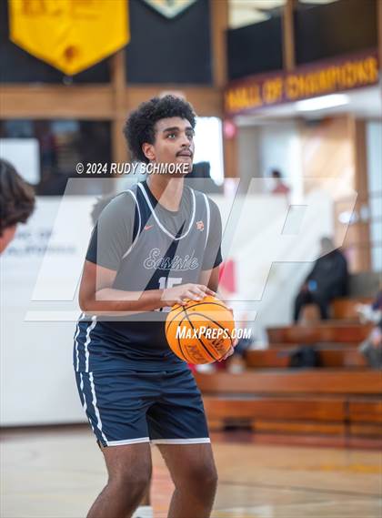 Thumbnail 3 in JSerra Catholic vs. Eastside Catholic (Torrey Pines Holiday Classic) photogallery.
