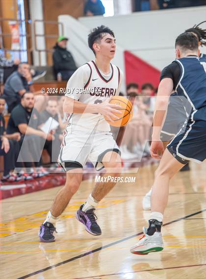 Thumbnail 2 in JSerra Catholic vs. Eastside Catholic (Torrey Pines Holiday Classic) photogallery.