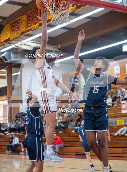 Thumbnail 3 in JSerra Catholic vs. Eastside Catholic (Torrey Pines Holiday Classic) photogallery.