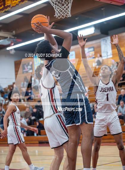 Thumbnail 3 in JSerra Catholic vs. Eastside Catholic (Torrey Pines Holiday Classic) photogallery.