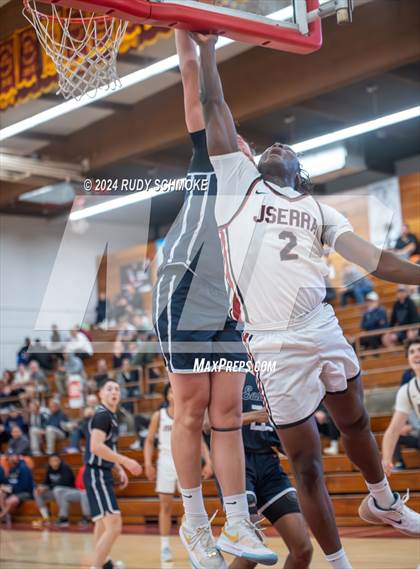 Thumbnail 1 in JSerra Catholic vs. Eastside Catholic (Torrey Pines Holiday Classic) photogallery.