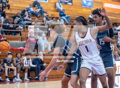 Thumbnail 3 in JSerra Catholic vs. Eastside Catholic (Torrey Pines Holiday Classic) photogallery.