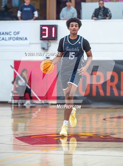 Thumbnail 1 in JSerra Catholic vs. Eastside Catholic (Torrey Pines Holiday Classic) photogallery.