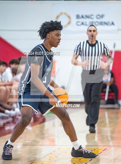 Thumbnail 1 in JSerra Catholic vs. Eastside Catholic (Torrey Pines Holiday Classic) photogallery.