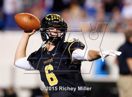 Thumbnail 1 in Prairie Grove vs. Nashville (AAA 4A Final) photogallery.