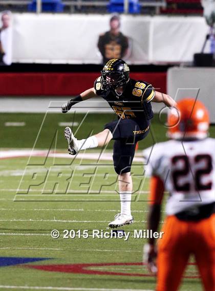 Thumbnail 2 in Prairie Grove vs. Nashville (AAA 4A Final) photogallery.