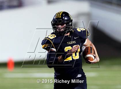 Thumbnail 2 in Prairie Grove vs. Nashville (AAA 4A Final) photogallery.