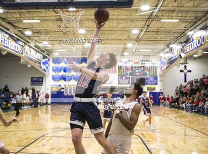 Thumbnail 1 in St. Henry vs Holy Cross (All A Classic) photogallery.