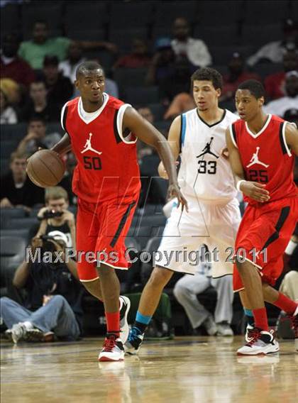 Thumbnail 2 in 2011 Jordan Brand Classic (Regional Game)  photogallery.