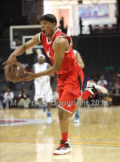 Thumbnail 1 in 2011 Jordan Brand Classic (Regional Game)  photogallery.