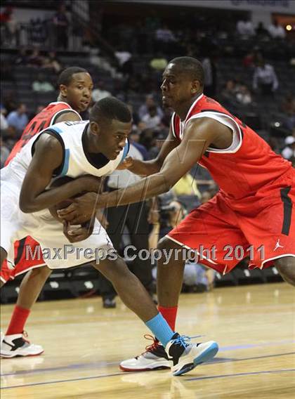 Thumbnail 1 in 2011 Jordan Brand Classic (Regional Game)  photogallery.