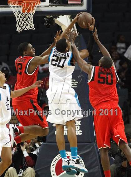 Thumbnail 3 in 2011 Jordan Brand Classic (Regional Game)  photogallery.