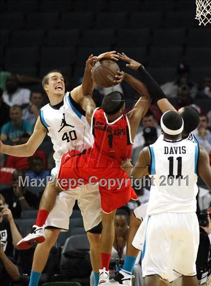 Thumbnail 2 in 2011 Jordan Brand Classic (Regional Game)  photogallery.