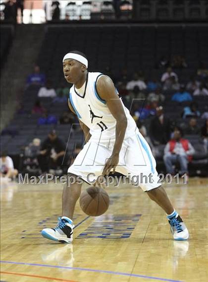 Thumbnail 3 in 2011 Jordan Brand Classic (Regional Game)  photogallery.