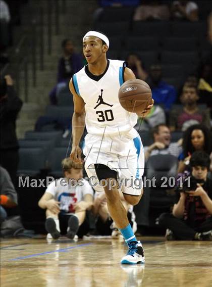 Thumbnail 1 in 2011 Jordan Brand Classic (Regional Game)  photogallery.