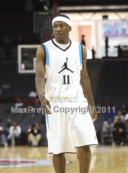 Thumbnail 2 in 2011 Jordan Brand Classic (Regional Game)  photogallery.