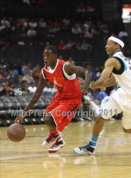 Thumbnail 2 in 2011 Jordan Brand Classic (Regional Game)  photogallery.