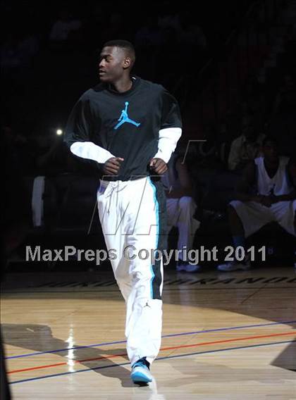 Thumbnail 3 in 2011 Jordan Brand Classic (Regional Game)  photogallery.