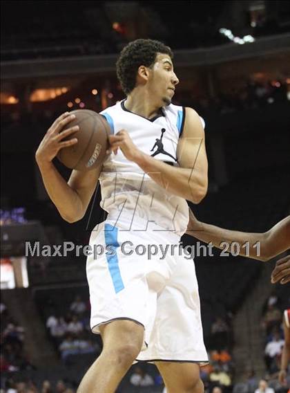 Thumbnail 2 in 2011 Jordan Brand Classic (Regional Game)  photogallery.