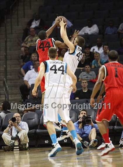 Thumbnail 3 in 2011 Jordan Brand Classic (Regional Game)  photogallery.